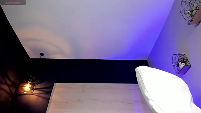 Amber_gold_ webcam