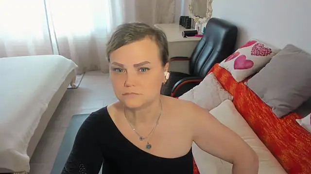 MildMature webcam
