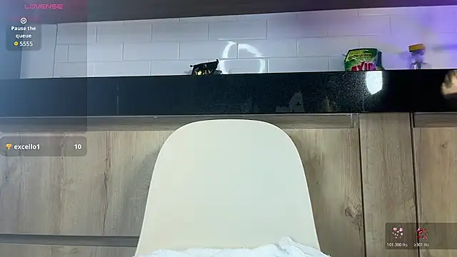 shannel_moss__ webcam