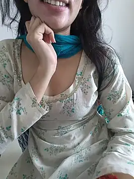zoya_baby_ webcam