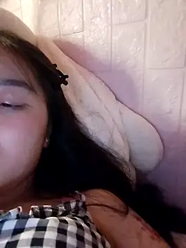 Baa-bee22 webcam
