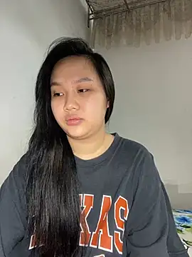 Almira6868 webcam