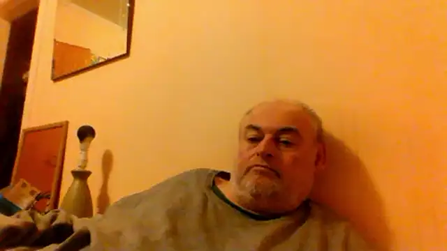 qzwxecrvtbynumi webcam