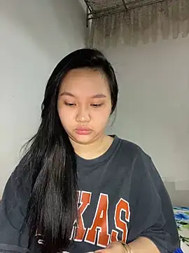 Almira6868 webcam