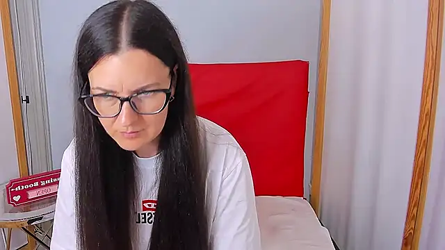 NadiaXlove webcam
