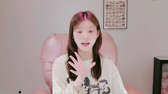 yang_12 webcam