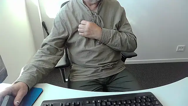 buggemann (M grandpa) - 5 min masturbating, no cum guarantee