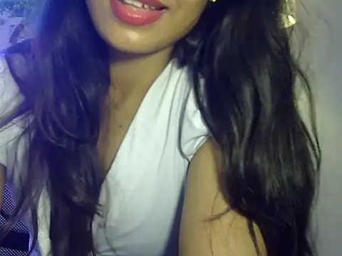 lusty_tanu webcam