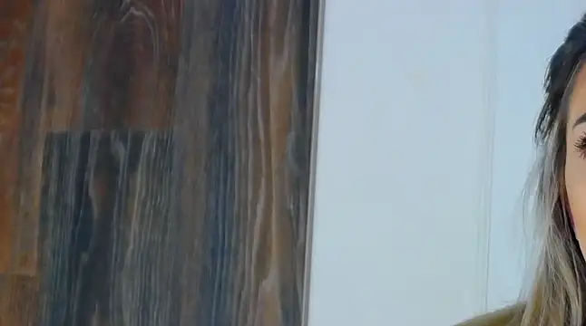 IvyLustt webcam