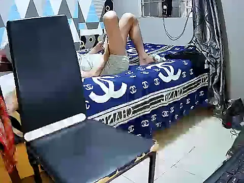 Trish_CurveCock live sex cam