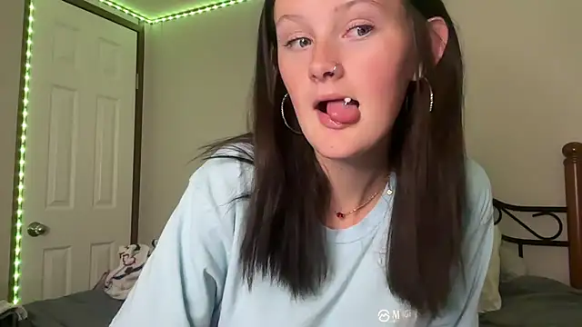 itsKaylaa webcam