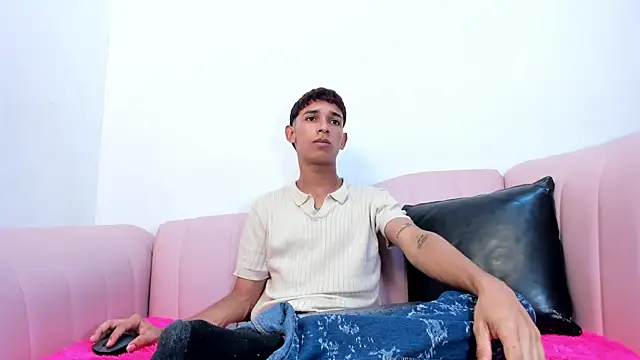 Joseph18_ webcam
