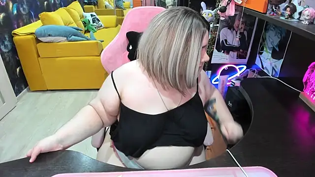 Softie_Sofy webcam