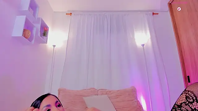 Aishapeyton_ webcam