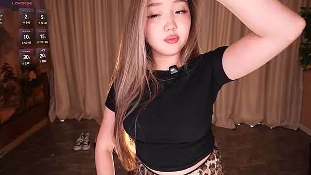 Amelyisthatyou webcam