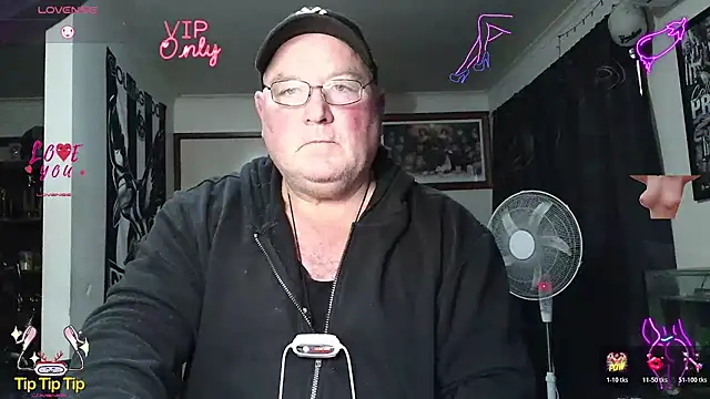 KINKYBLUEYES69 webcam