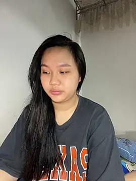 Almira6868 webcam