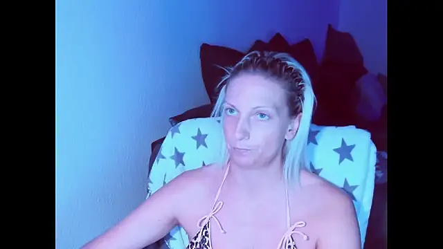SexyJulia21 webcam