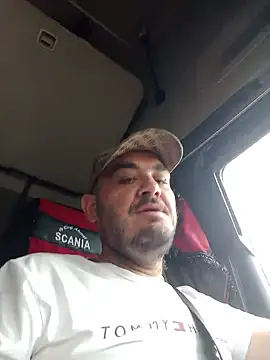 Maryo69v8 live sex cam