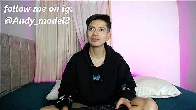 Yellowpokemon23 webcam