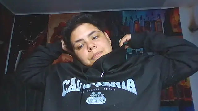 Hailey_Curvy webcam