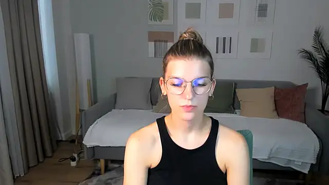 AnnaThorne webcam