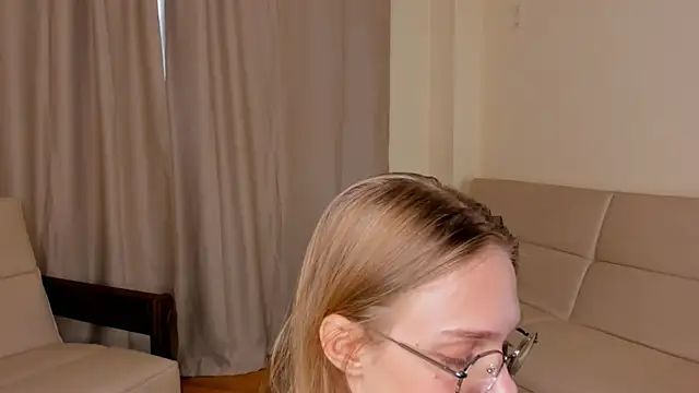 FemMantis webcam
