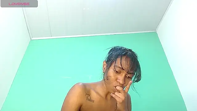 avaleri_cherry webcam