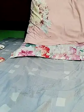 QueenSoreal webcam