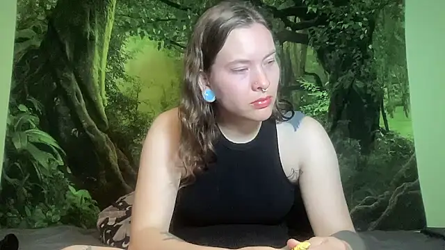 mo0ngoddess live cam on StripChat