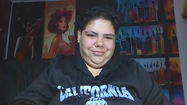 Hailey_Curvy webcam