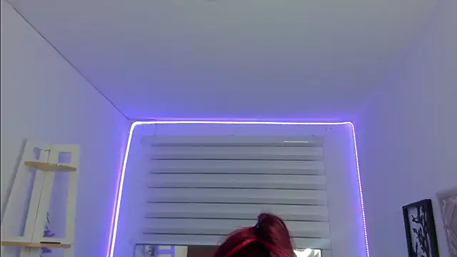 Sara_Red_X webcam