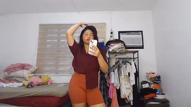 CathleenLaurole webcam