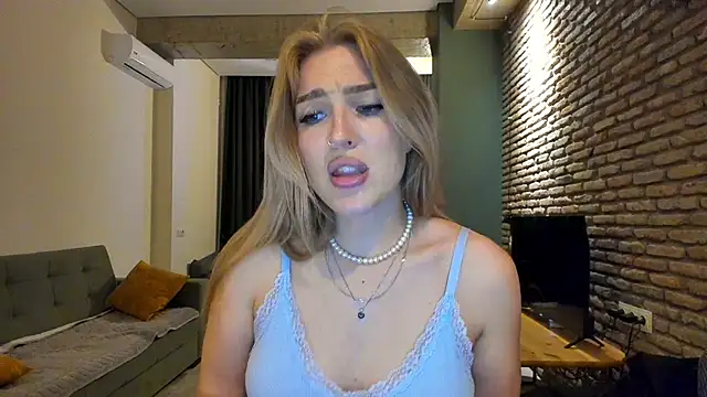 fifteenpoem webcam