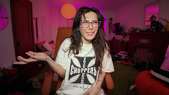 GennaJames webcam