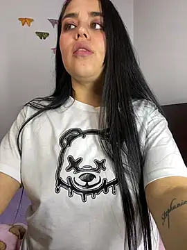 sophyy_white webcam