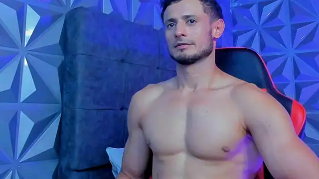 Adonys_Lewis_ webcam