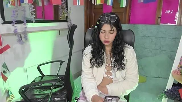 Agatha_Marin webcam