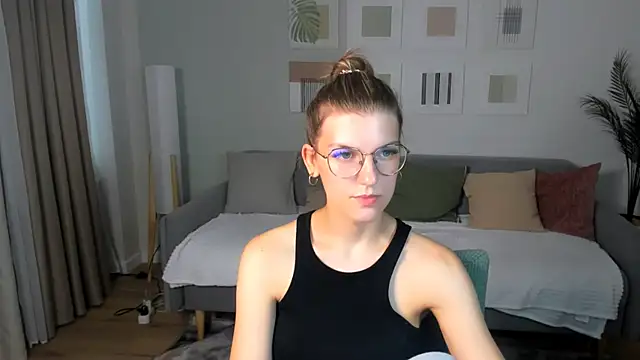 AnnaThorne webcam