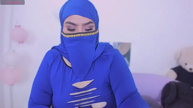 yarasweett_ webcam