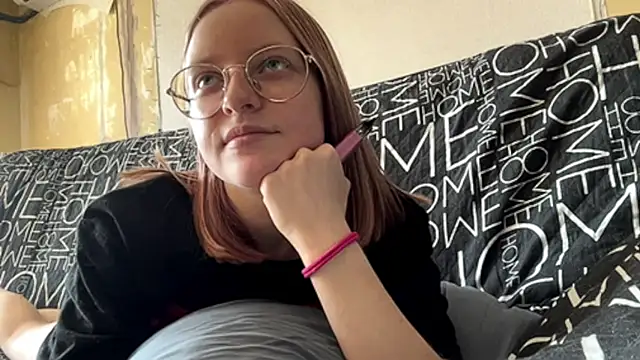 winifredlunney - WinifredLunney's free webcam - UK Sex Cams