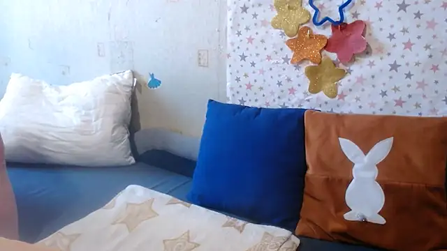 QueenLana webcam