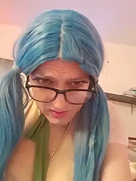 sissytrapdolly24 webcam