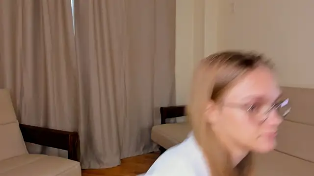 FemMantis webcam