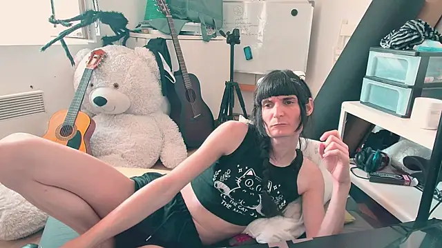 CeriseLapine webcam
