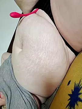 cindybbwsquirt webcam