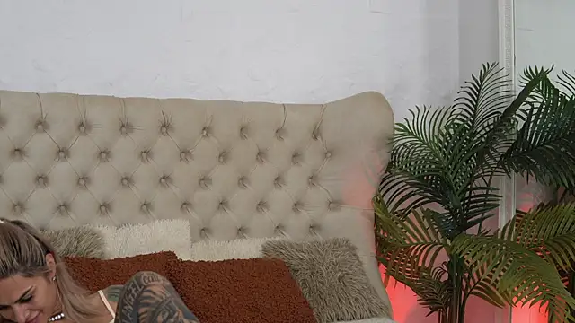 TiffanyMaze webcam