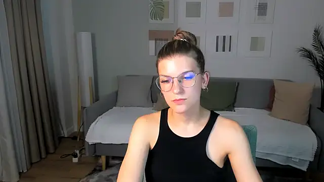 AnnaThorne webcam