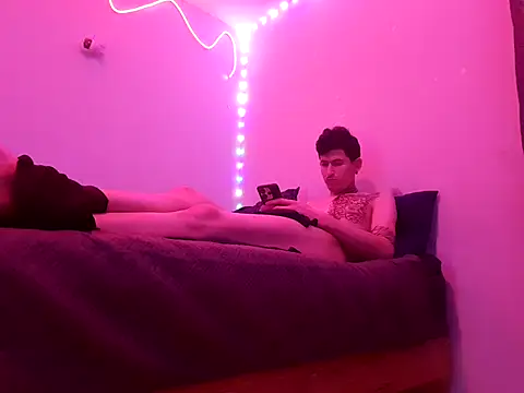 cheekyboyx webcam