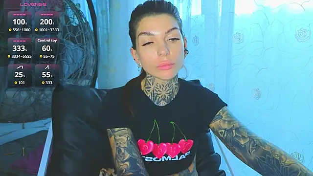 tattooedBabyy webcam